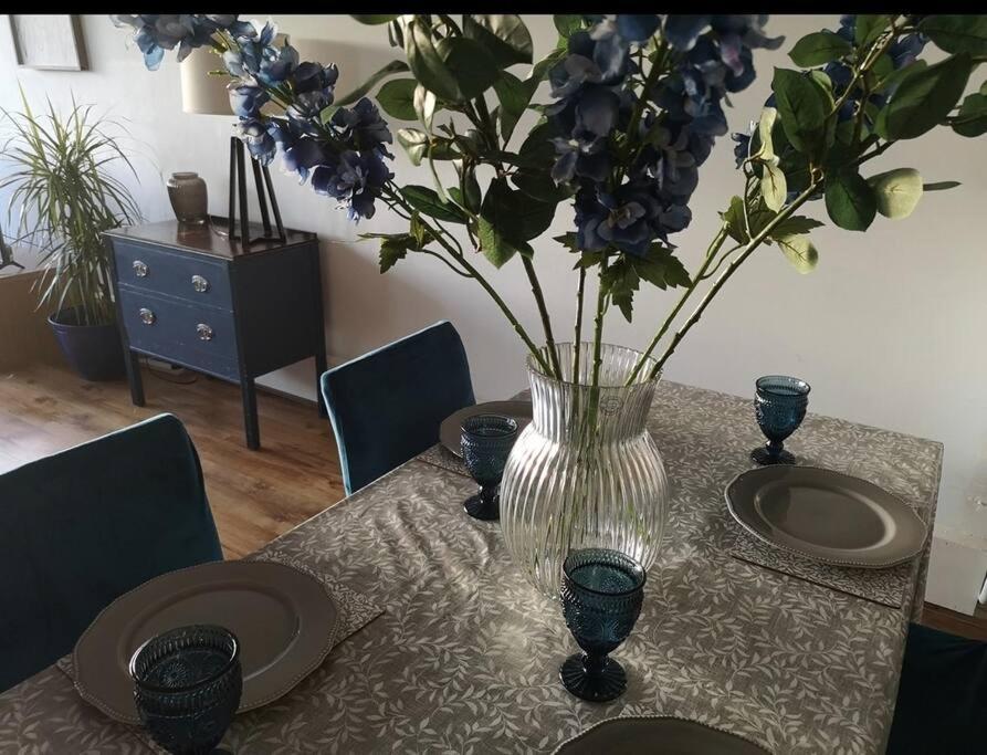 2 Bed Flat, Bounds Green, Piccadilly Line, London N11 Zewnętrze zdjęcie