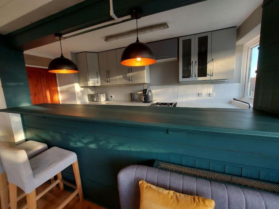 2 Bed Flat, Bounds Green, Piccadilly Line, London N11 Zewnętrze zdjęcie